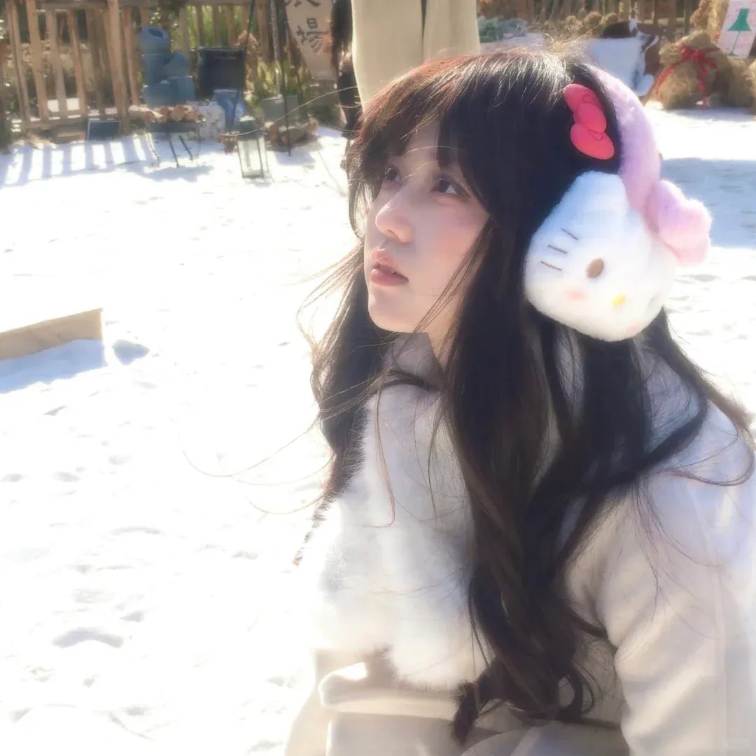 荒年全村啃树皮我带全家咔咔炫肉